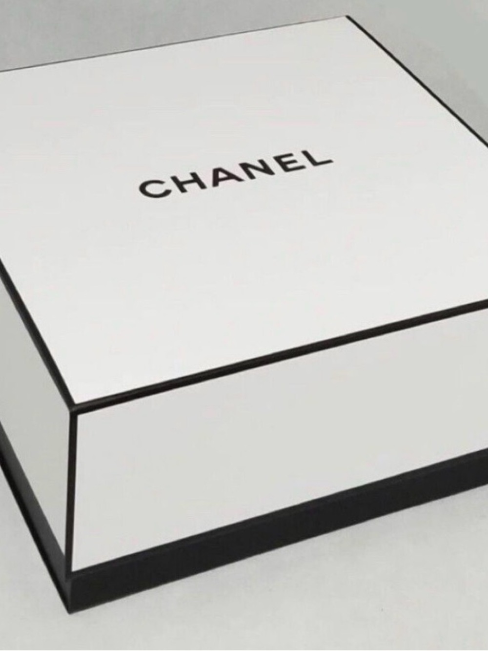 NEW CHANEL White and Black Signature Gift Box